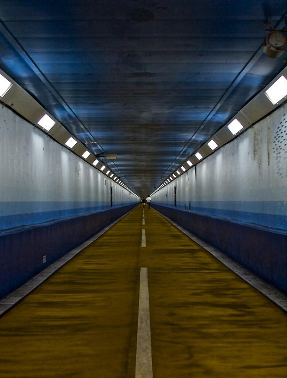 Tunnel Hostel Kitakyushu Exterior photo